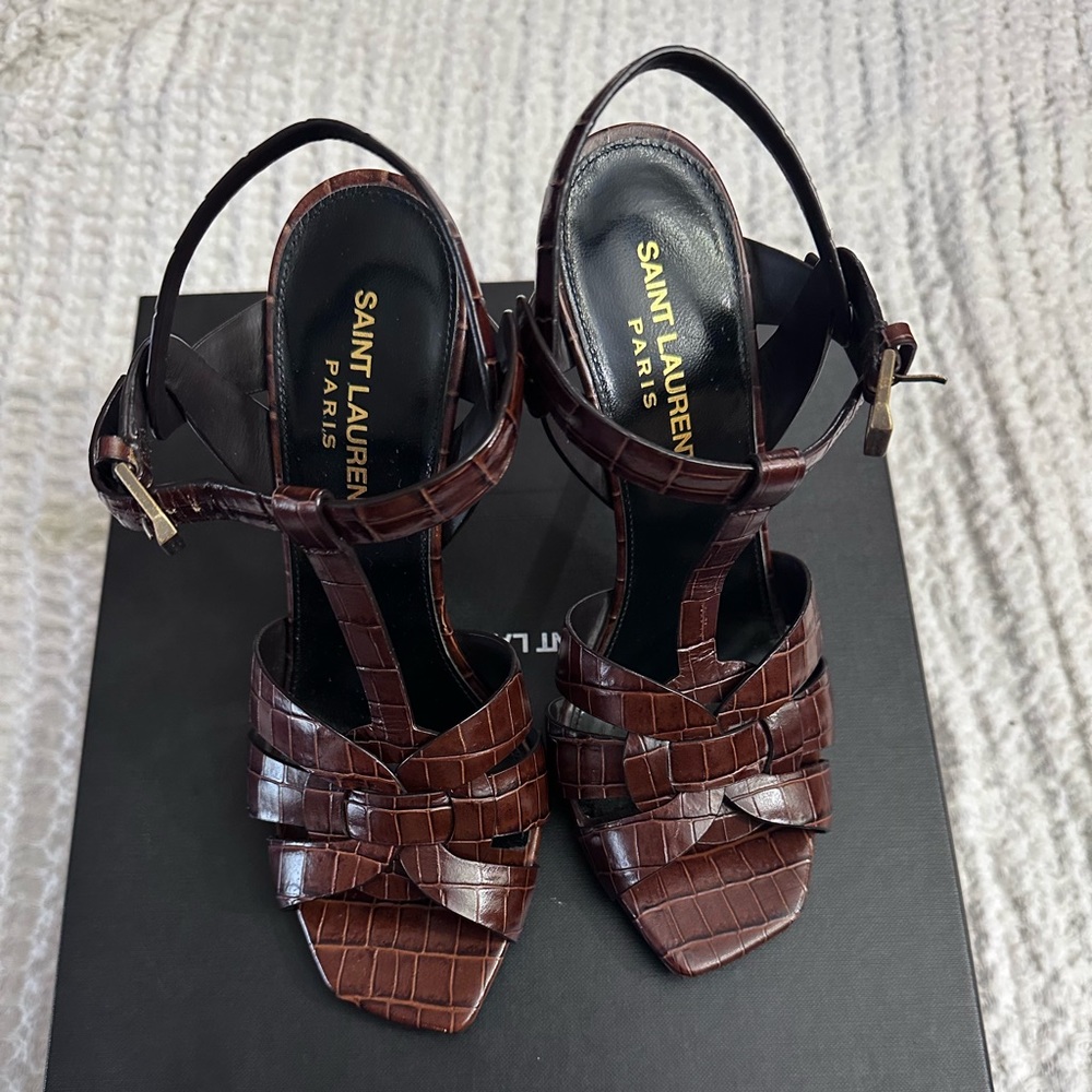Ysl brown crocodile effect leather tribute 105 heel